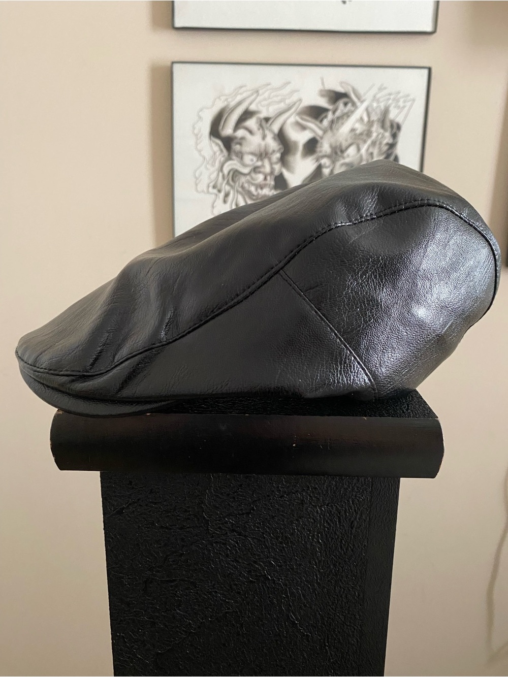 Men's Black Leather-Like Flat Cap - Classic Style